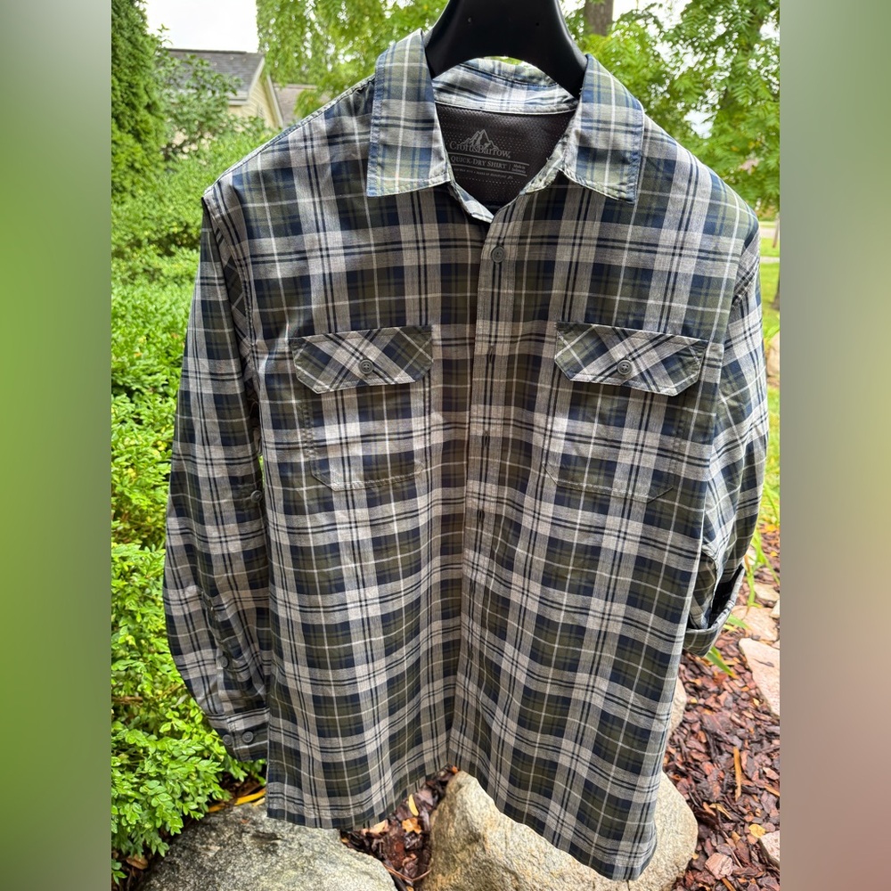 Croft & Barrow Blue and green plaid quick dry vented button down